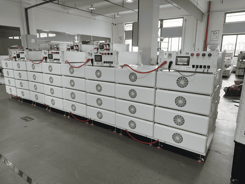 Rakour high-voltage solar battery storage cabinet, modular expansion up to 225kWh for home and small commercial and industrial C&I energy storage.