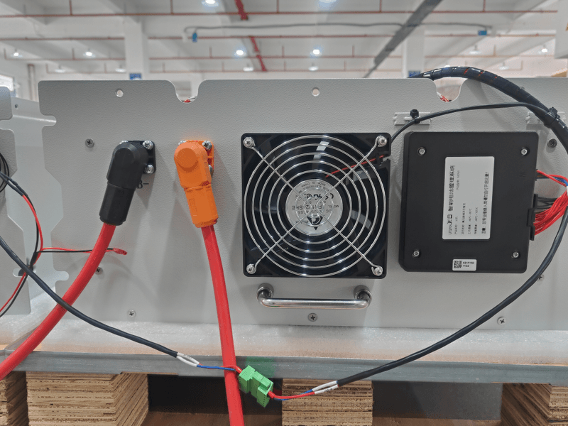 Rakour high-voltage battery system with touchscreen display, RS485, CAN interfaces, and WiFi remote monitoring.